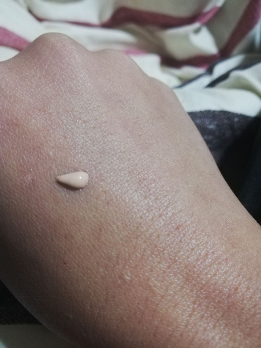 【旧】ディオールスキン フォーエヴァー フルイド マット/Dior/リキッドファンデーションを使ったクチコミ(2枚目)