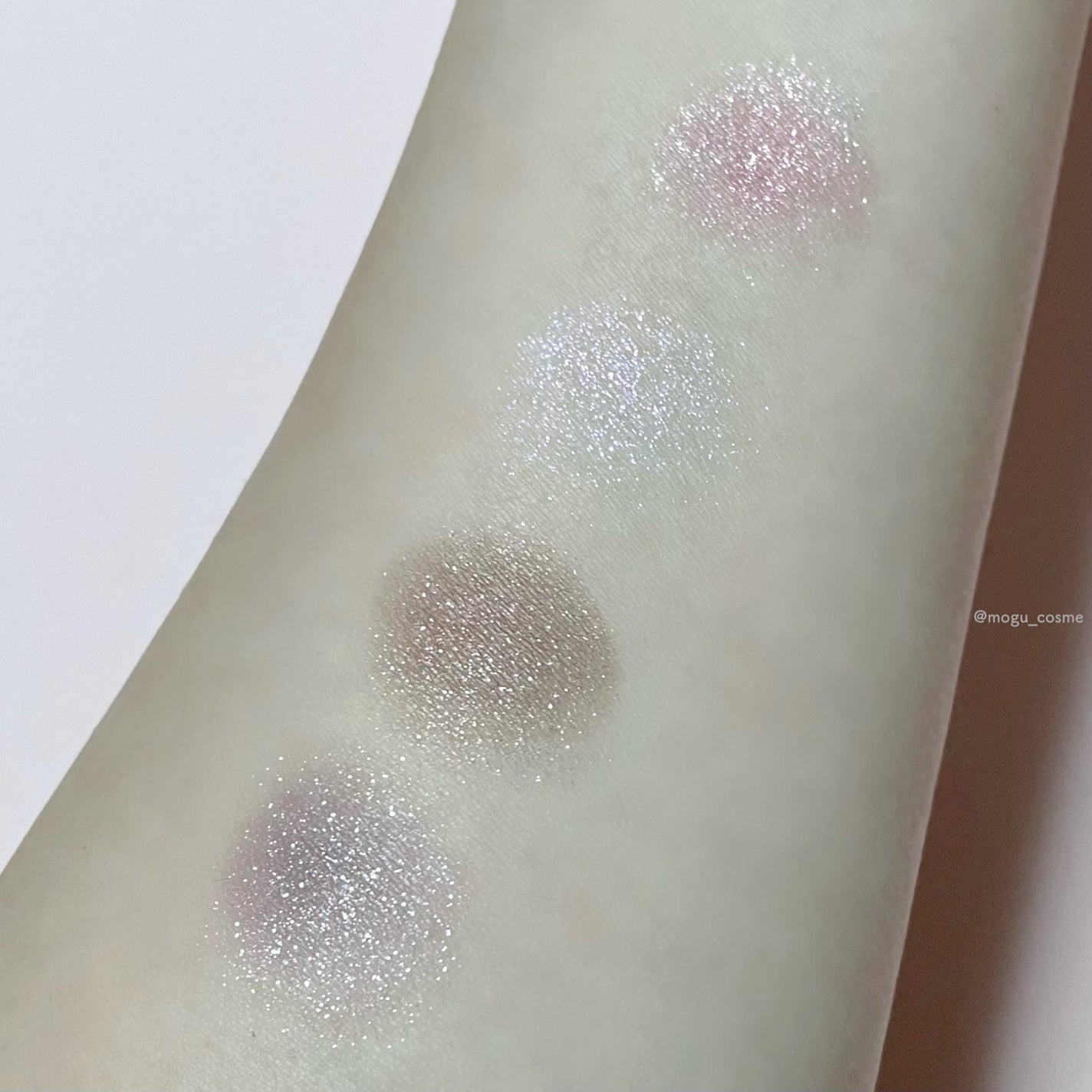 グラムウィンクジュエリー/LUNASOL/単色アイシャドウを使ったクチコミ(5枚目)