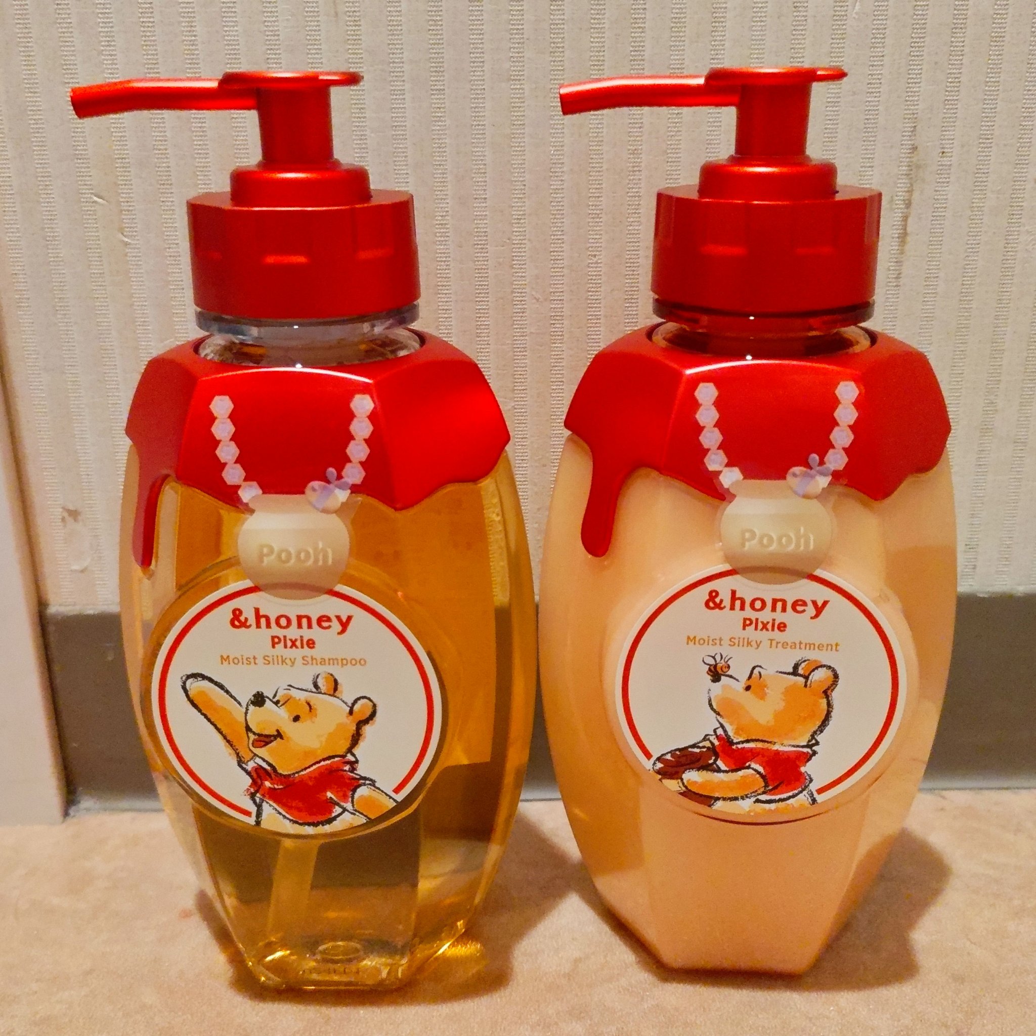 アンドハニー ピクシー モイストシルキー シャンプー＆ヘアトリートメント 限定ペアセット／プーさん/&honey/市販シャンプーを使ったクチコミ（1枚目）