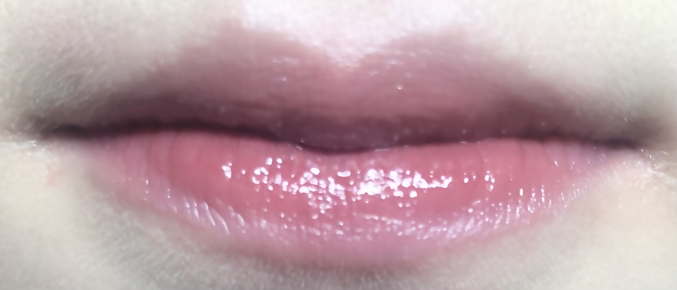 ラスティンググロスリップ/CEZANNE/口紅を使ったクチコミ（3枚目）