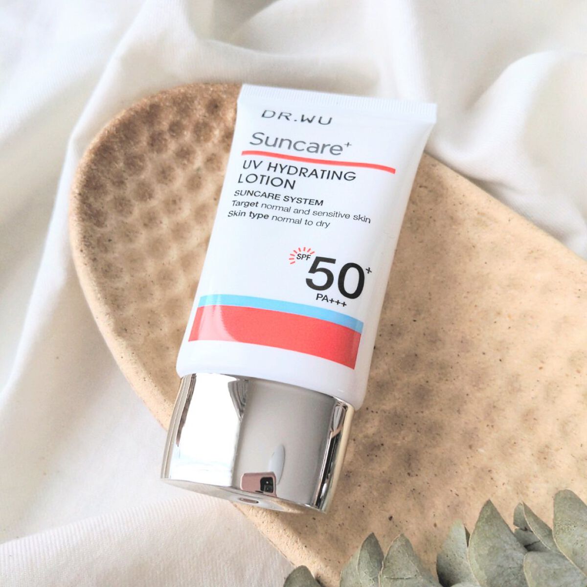 サンスクリーン+  モイスト日焼け止め＜日焼け止め＞/DR.WU/日焼け止めクリームを使ったクチコミ（2枚目）