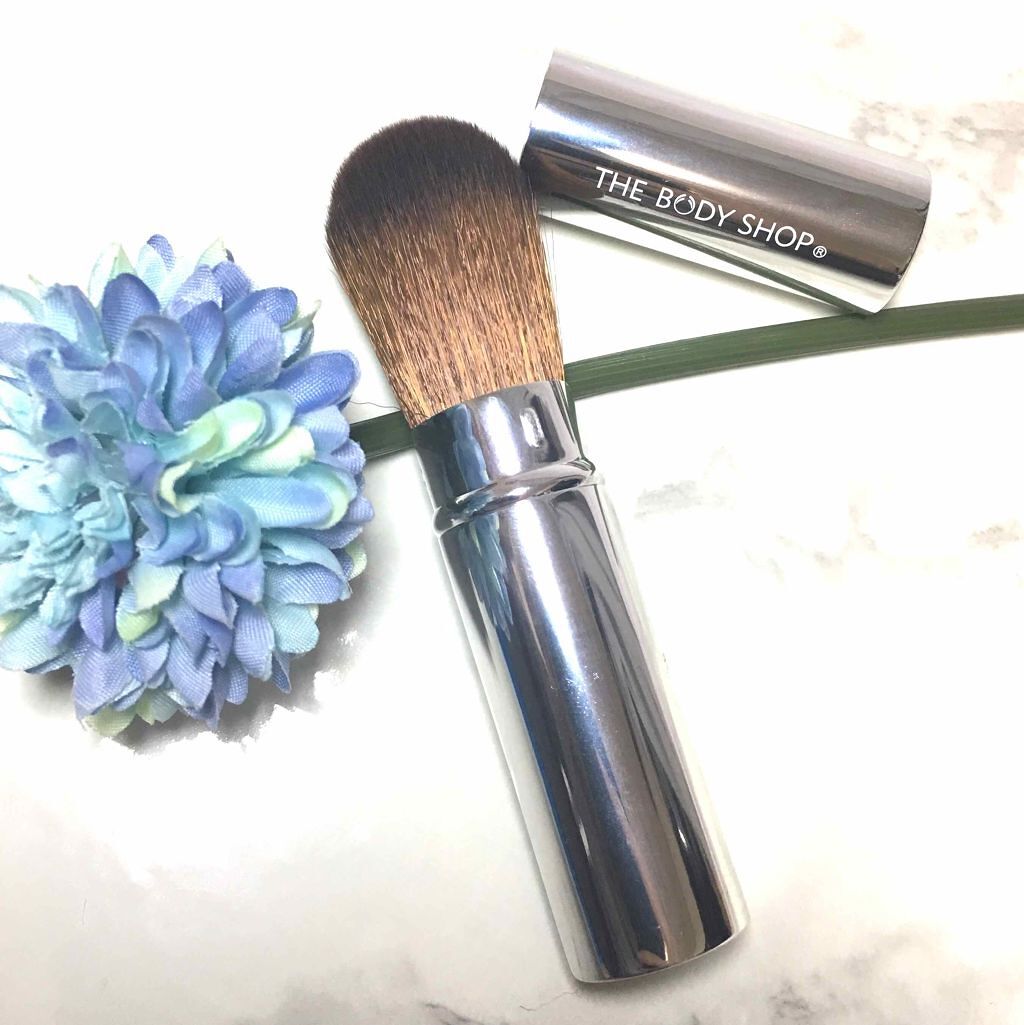 リトラクタブルチークブラシ/THE BODY SHOP/メイクブラシを使ったクチコミ（1枚目）