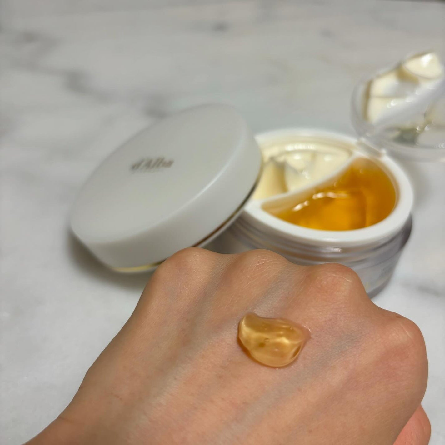 ホワイトトリュフダブルセラムアンドクリーム/ダルバ/フェイスクリームを使ったクチコミ(4枚目)