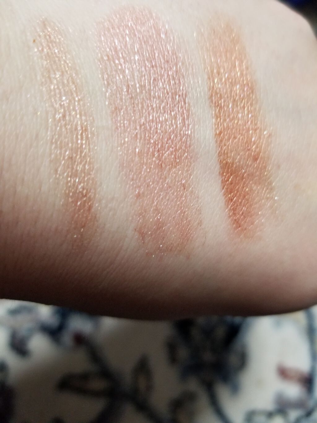 MISSHA アイペインティングシャドウのクチコミ「ブルベ冬、乾燥肌、オールプチプラ、韓国コスメでアラフォーメイク模索中！

前からおさぼりアイシ.....」（2枚目）