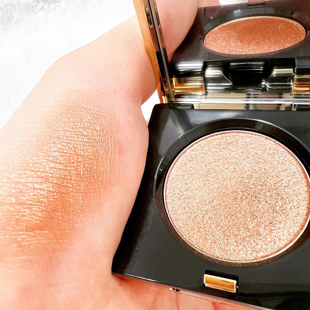 リュクスアイシャドウ 01 ギルディッドローズ(フォイル)/BOBBI BROWN/単色アイシャドウを使ったクチコミ（1枚目）