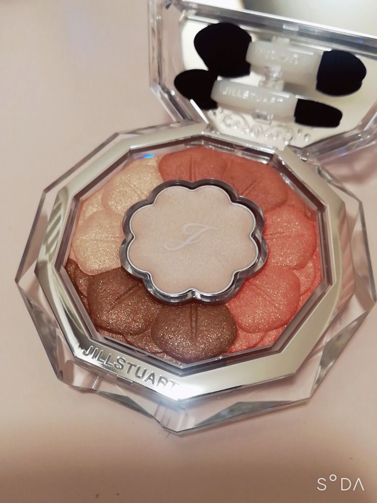 ジルスチュアート ブルームクチュール アイズ/JILL STUART/アイシャドウパレットを使ったクチコミ（1枚目）