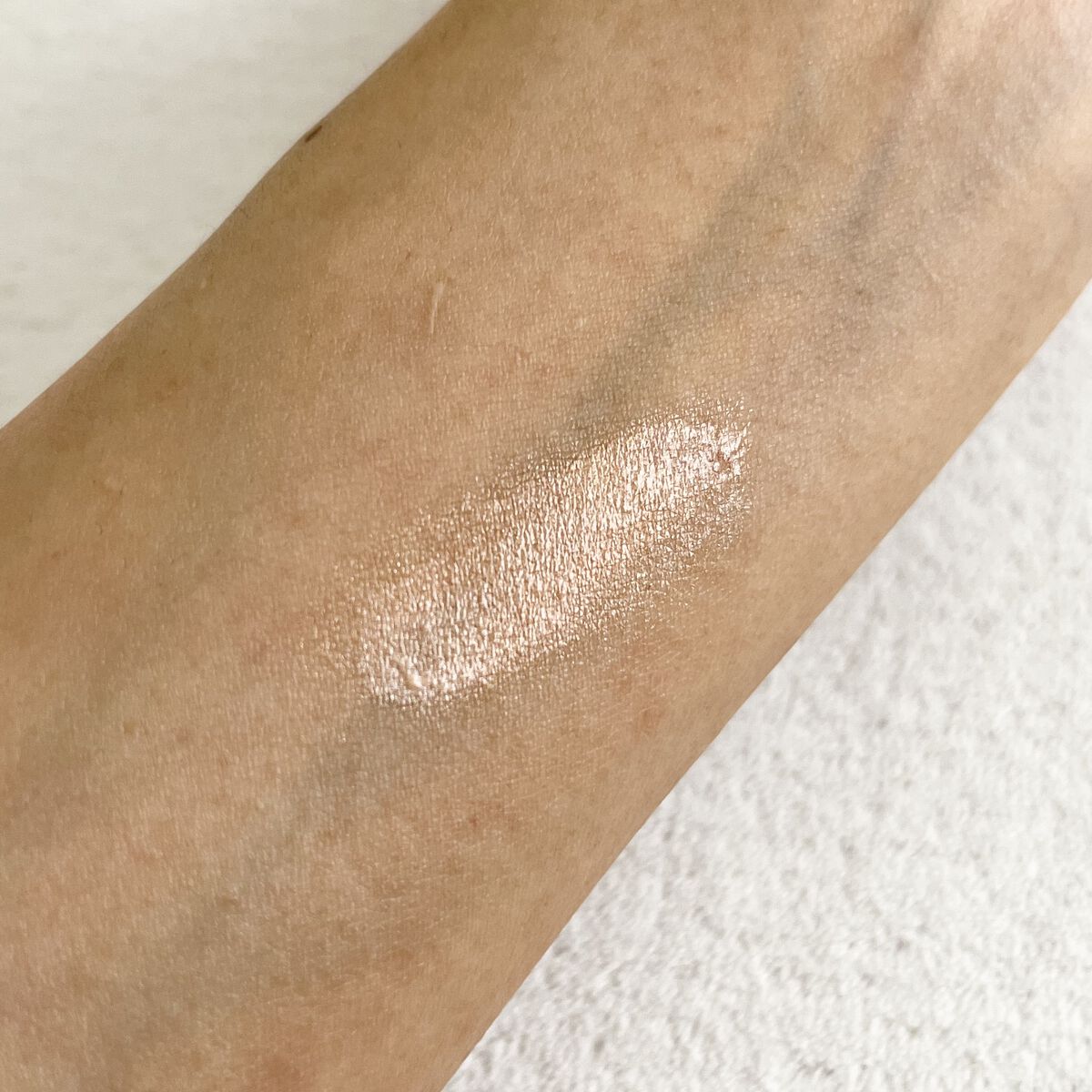 フォレスト フィール シアー リキッド/AINOKI mebuki/リキッドアイシャドウを使ったクチコミ（2枚目）