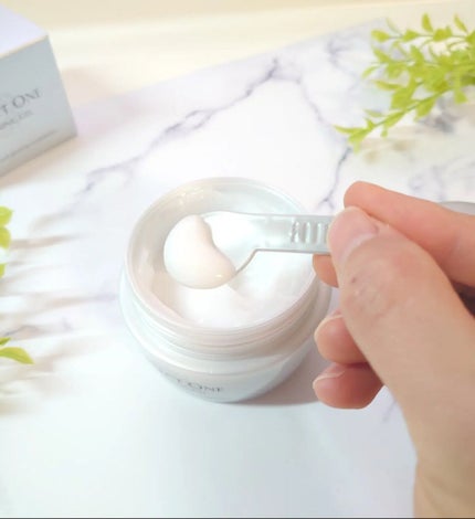 パーフェクトワン 薬用ホワイトニングジェル/パーフェクトワン/オールインワン化粧品を使ったクチコミ(4枚目)