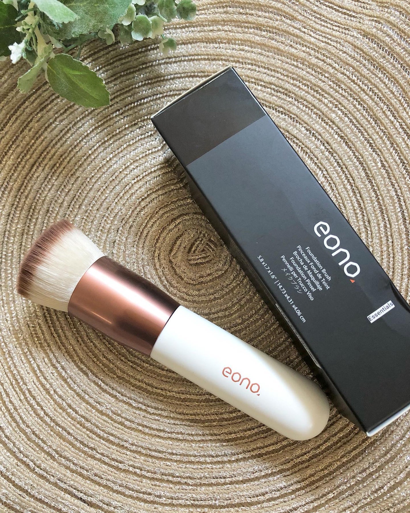 メイクブラシ フラット型 柔らかい 木柄/Eono(イオーノ)/メイクブラシを使ったクチコミ(1枚目)