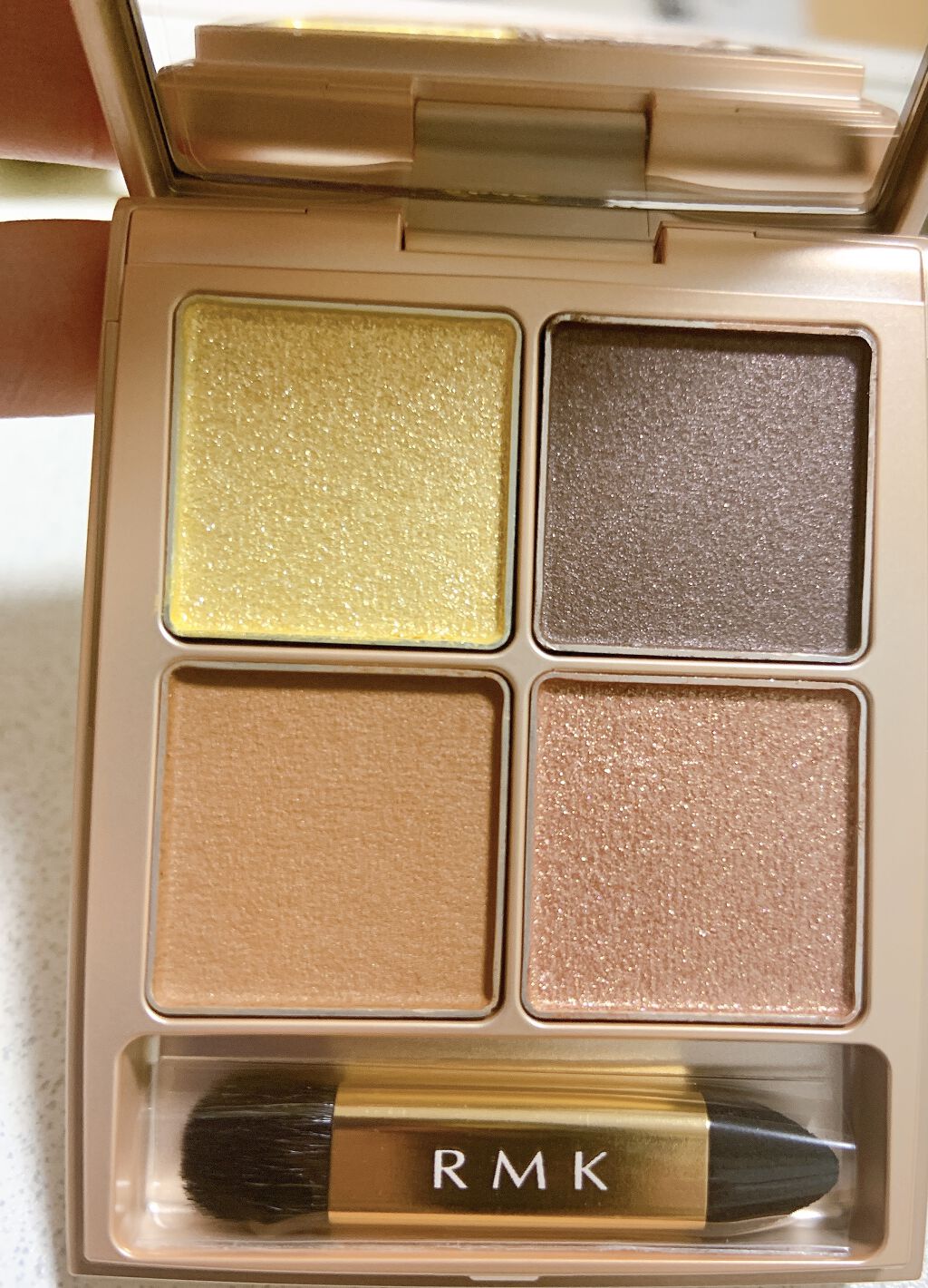  ローズウッドデイドリーム 4アイズ /RMK/アイシャドウパレットを使ったクチコミ（2枚目）