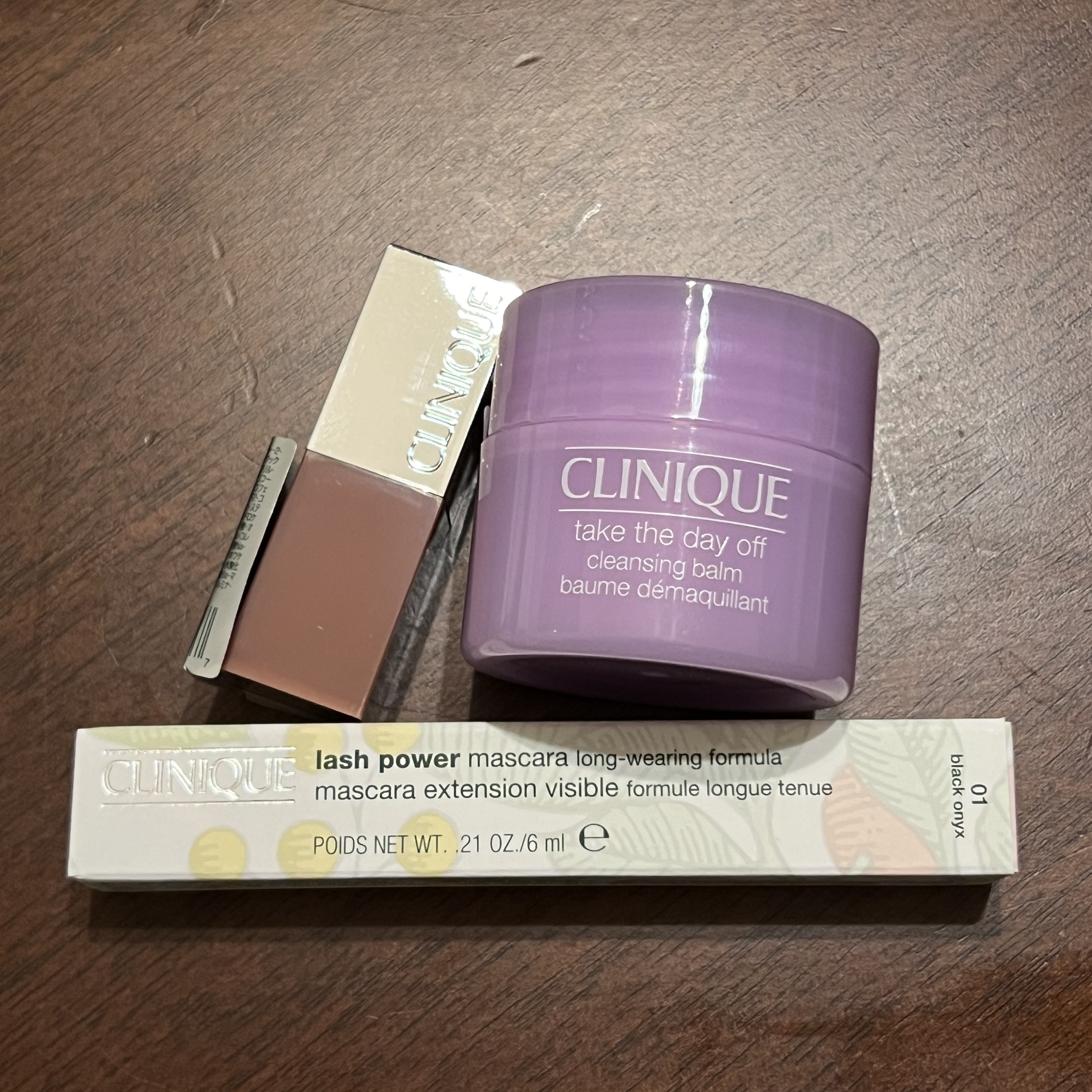 クリニーク ポップ 02 ベア ポップ/CLINIQUE/口紅を使ったクチコミ（2枚目）