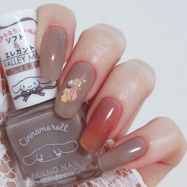 簡単！ニュアンスネイルのやり方♡
プチプラpolishで💅

【使った商品】
DAISO　フレンドネイル　
✔︎シアーモーヴ　
✔︎バレイミスト

パラドゥ　ミニネイル
✔︎PL07ウィステリアヴェール