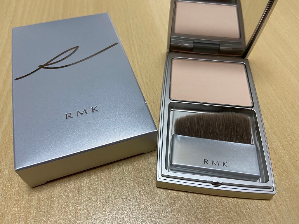 RMK シルクフィットフェイスパウダー/RMK/プレストパウダーを使ったクチコミ(2枚目)