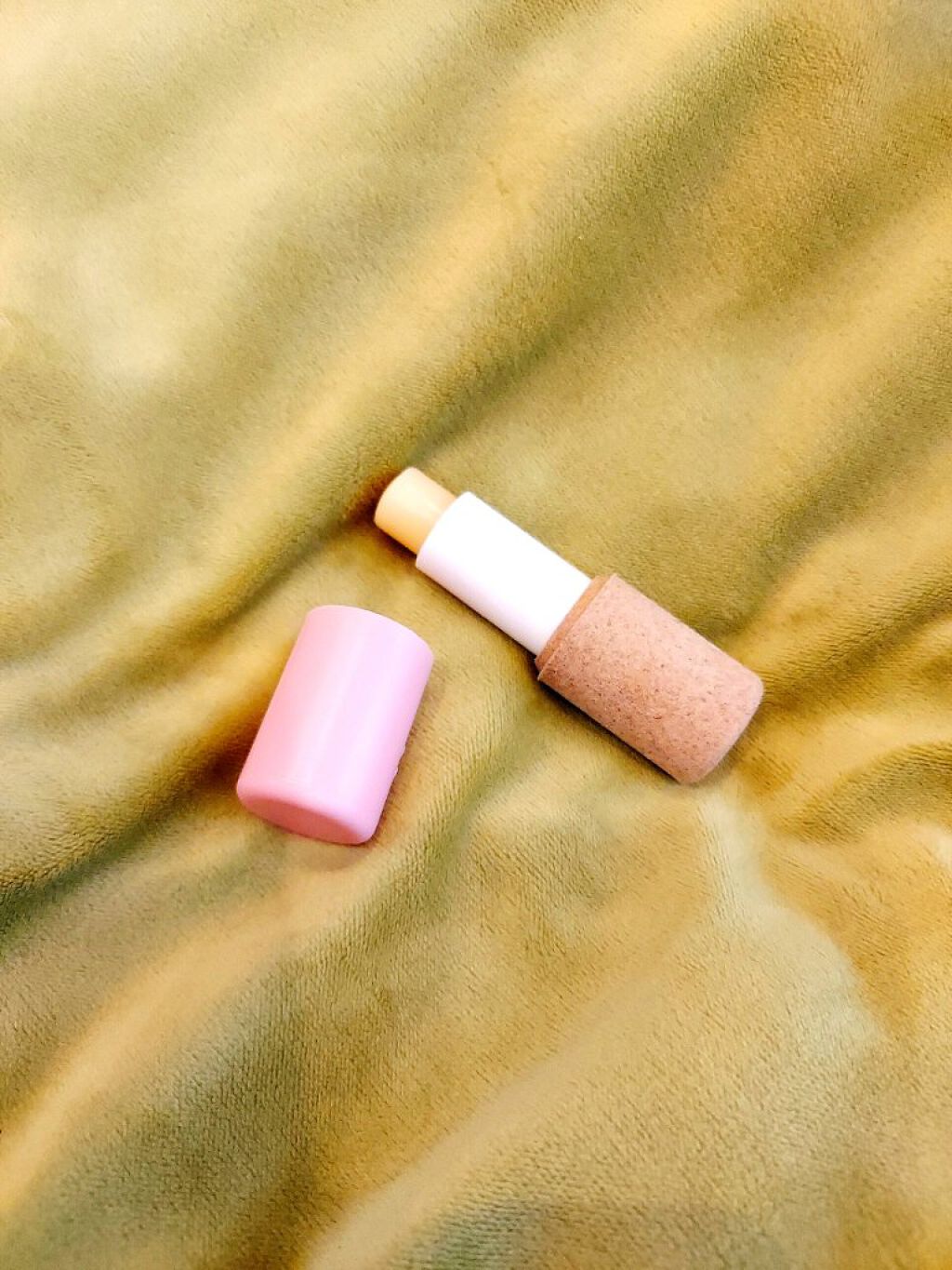 オーガニック リップバーム スイートアーモンドの香り/クナイプ/リップケアを使ったクチコミ（2枚目）