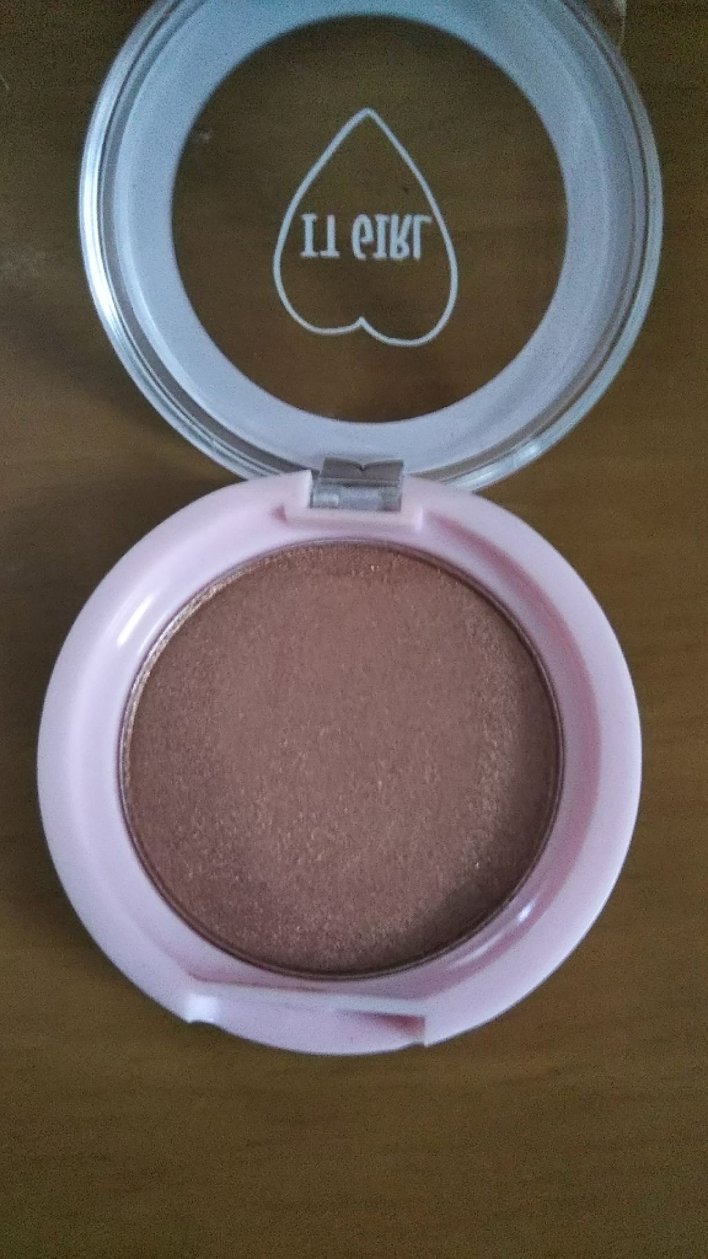 ダイソー×IT GIRL アイシャドウ/DAISO/単色アイシャドウを使ったクチコミ(2枚目)