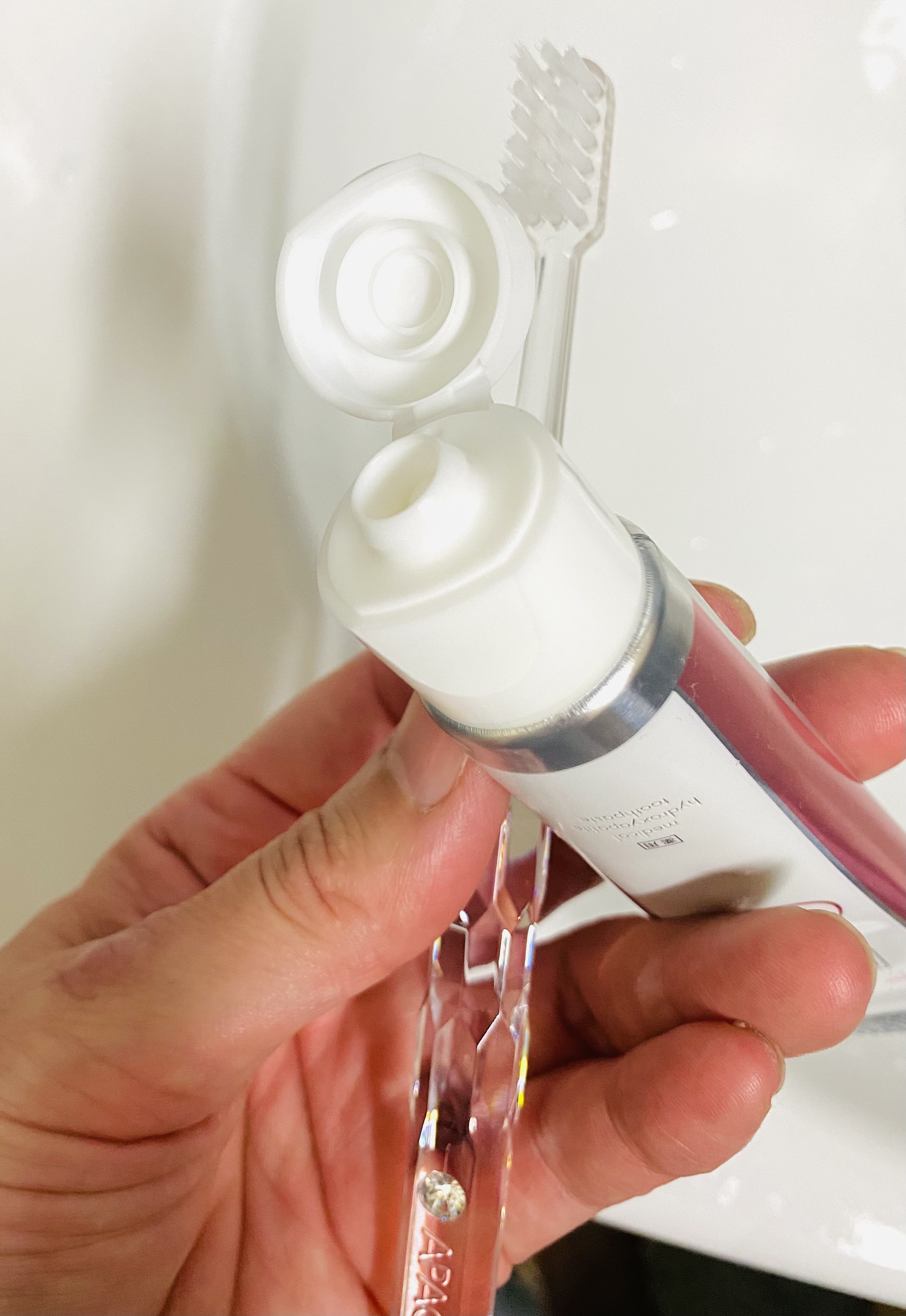 アパガードクリスタル歯ブラシ/アパガード/歯ブラシを使ったクチコミ（2枚目）