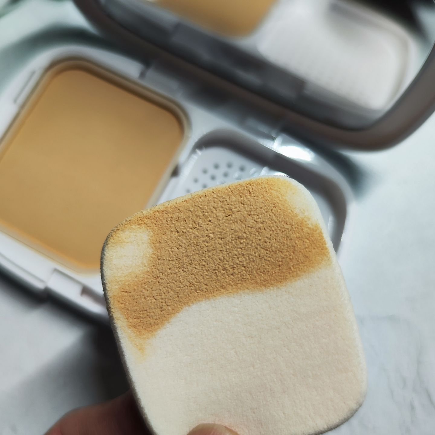 パウダーファンデーション/media luxe/パウダーファンデーションを使ったクチコミ（3枚目）