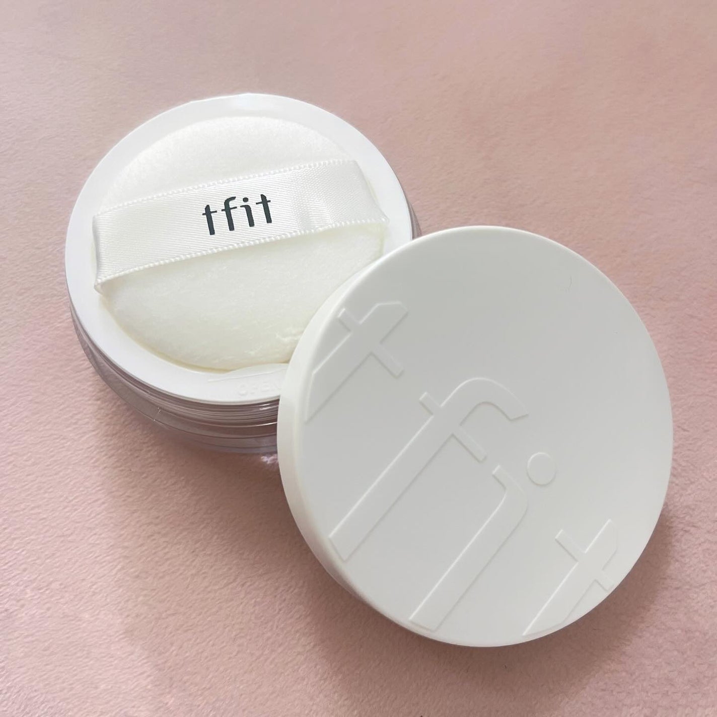 トランスルーセントセットフィニッシングパウダー/TFIT/ルースパウダーを使ったクチコミ(2枚目)