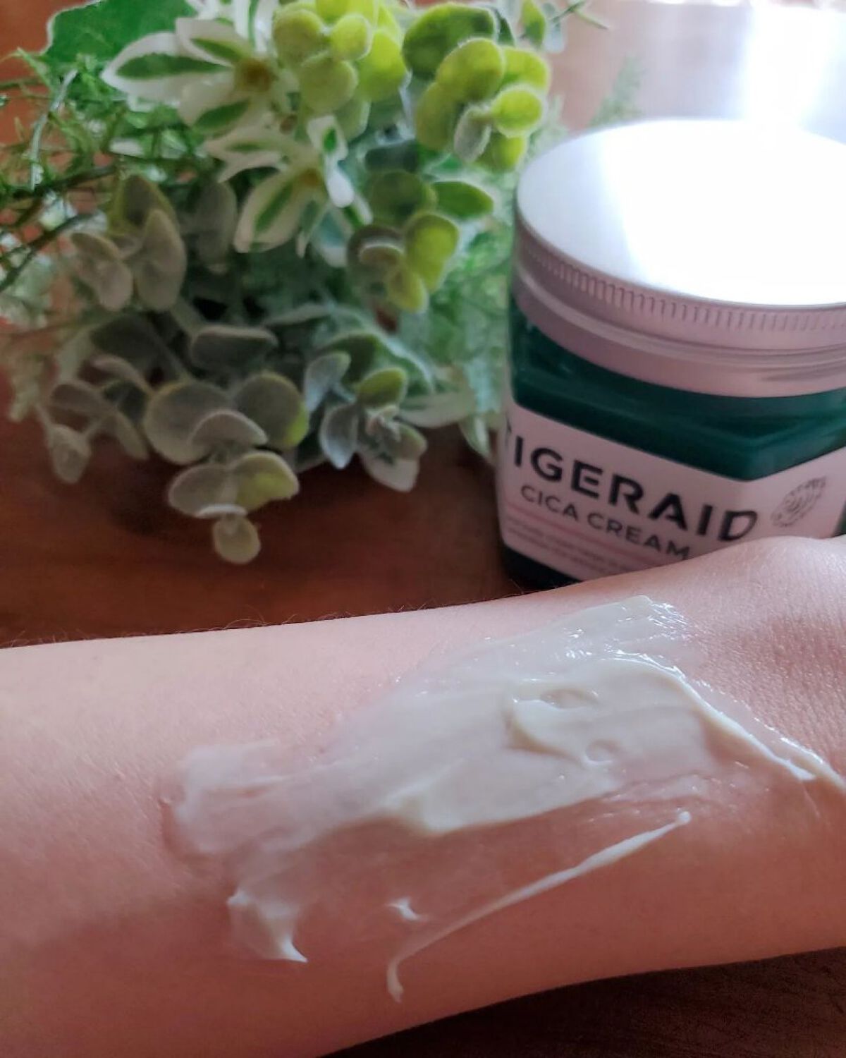 タイガレイド 薬用CICAリペア クリームのクチコミ「日本製🇯🇵
全身CICAクリーム
タイガレイド 
薬用CICAリペア クリーム 

"KOSE.....」（3枚目）