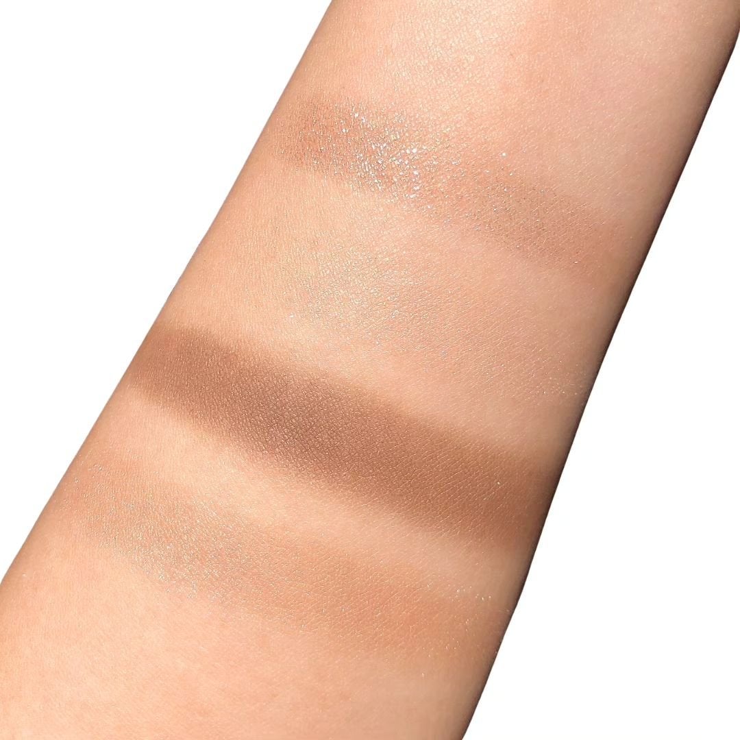 maiasagi on LIPS 「100番、使ってみた。この子、写真で撮ると色味が安定しない難し..」(4枚目)