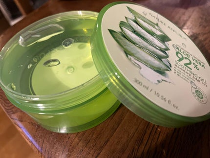 マイルド&モイスチャーアロエジェル/ネイチャーリパブリック/ボディローションを使ったクチコミ(2枚目)