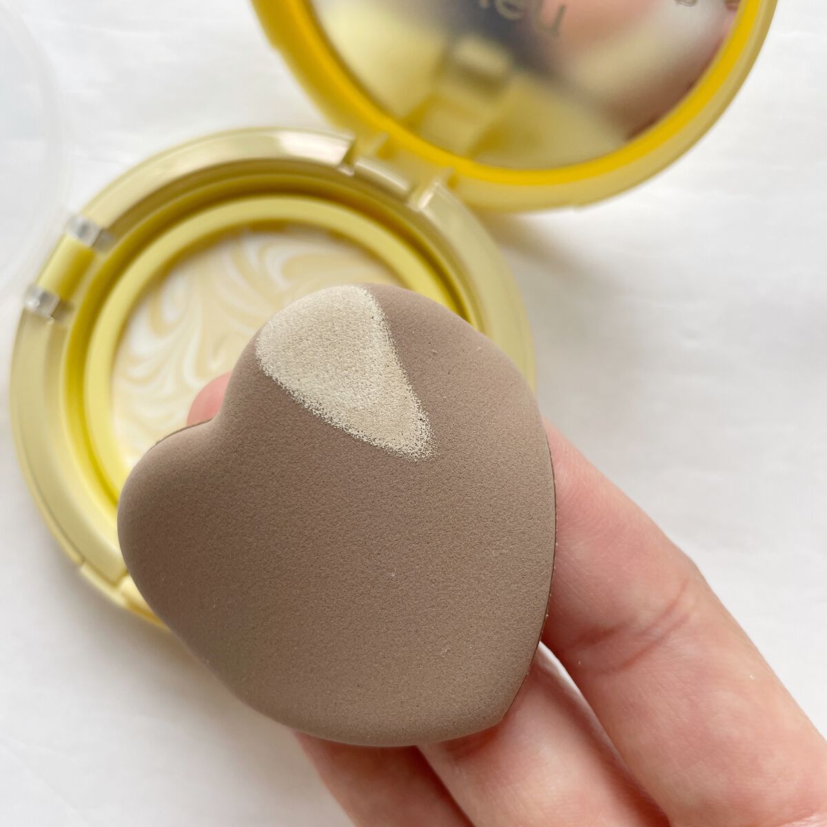 ジューシーパン スキンケアプライマー/A’pieu/化粧下地を使ったクチコミ（3枚目）