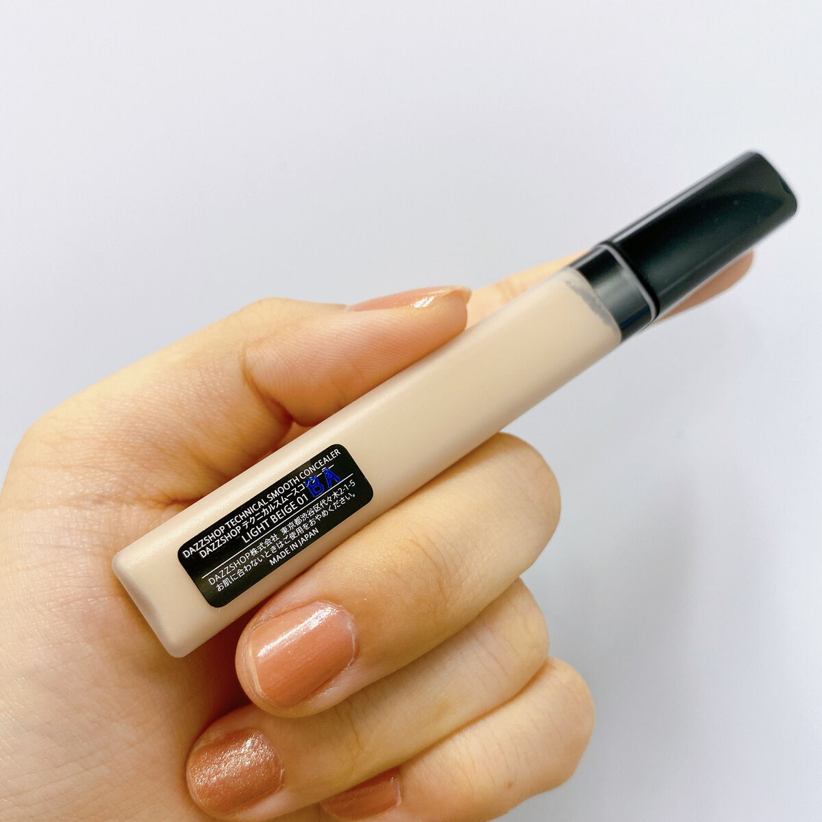 DAZZSHOP テクニカルスムースコンシーラーのクチコミ「\DAZZSHOP テクニカルスムースコンシーラー/

01.LIGHT　BEIGE

すりガ.....」（2枚目）