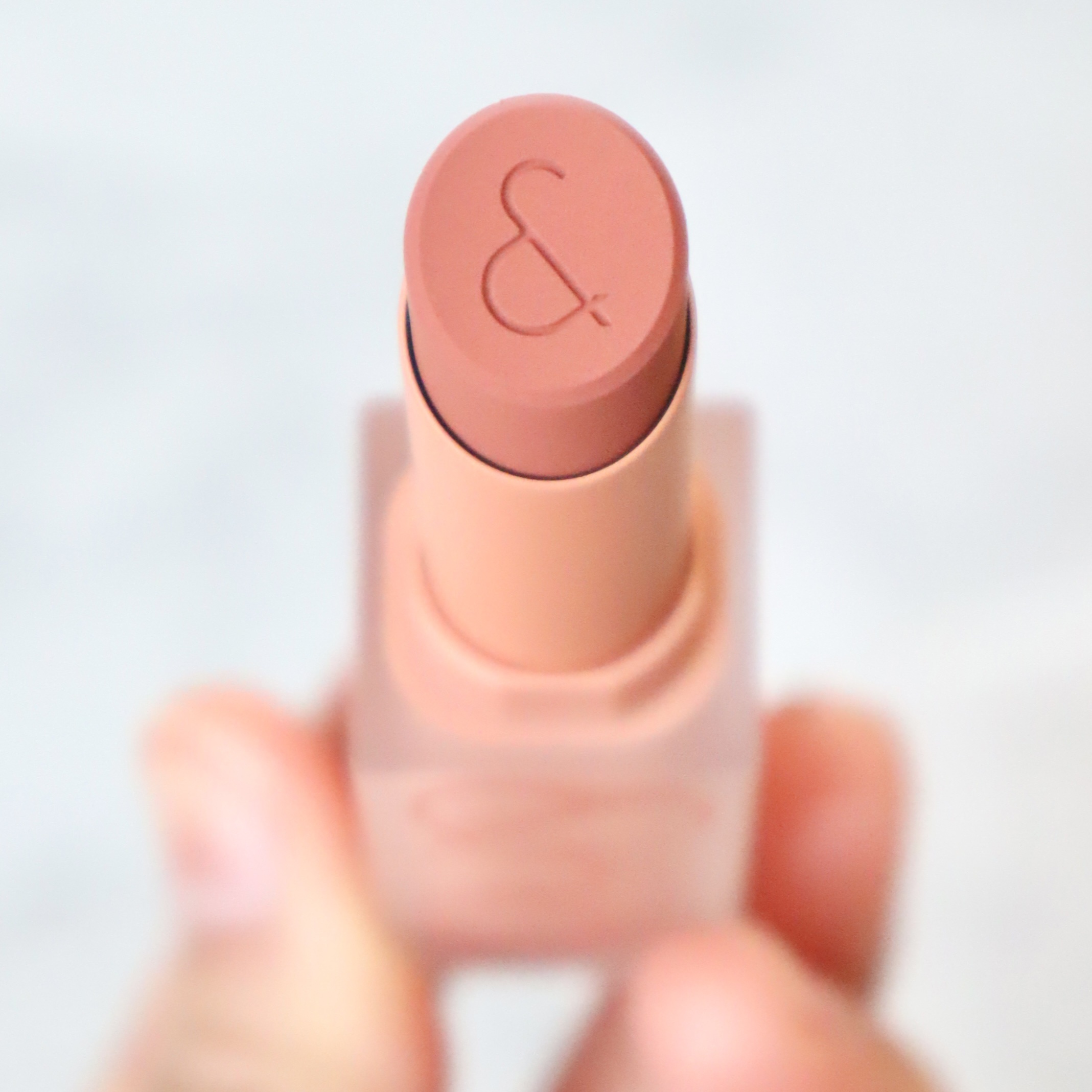 ゼロマットリップスティック 21 スモークドベージュ(Smoked Beige)/rom&nd/口紅を使ったクチコミ（1枚目）