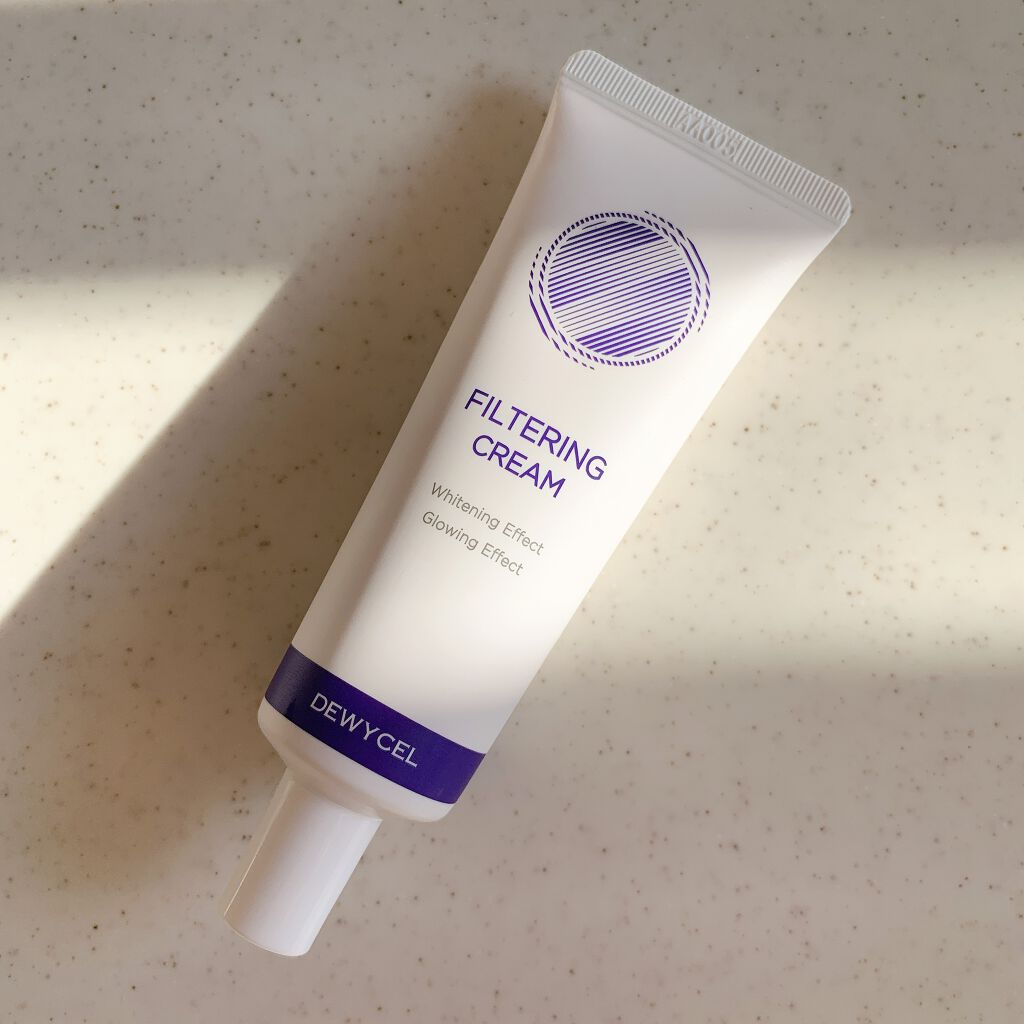 デュイセルのフィルタリングクリーム
デュイセルの商品を4つ試しておりますが、本当にどれも優秀すぎるのですが、このクリームは
特に気に入ってしまい毎日欠かせない存在になっています。


こちらはSPF50＋PA＋＋＋＋の
日焼け止め効果ばっち