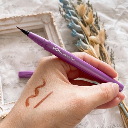 「密着アイライナー」ショート筆リキッド/デジャヴュ/リキッドアイライナーを使ったクチコミ(4枚目)