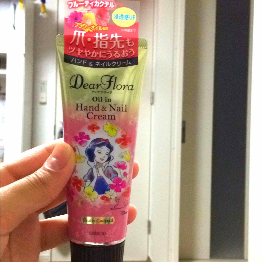 ディアフローラ オイルイン ハンド＆ネイルクリーム/マンダム/フェイスクリームを使ったクチコミ（1枚目）