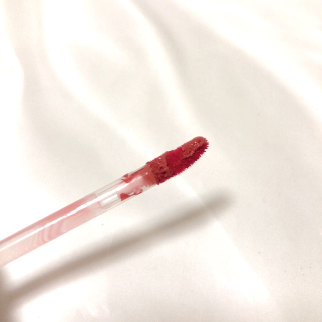 ジューシーラスティングティント/rom&nd/リップティントを使ったクチコミ（2枚目）