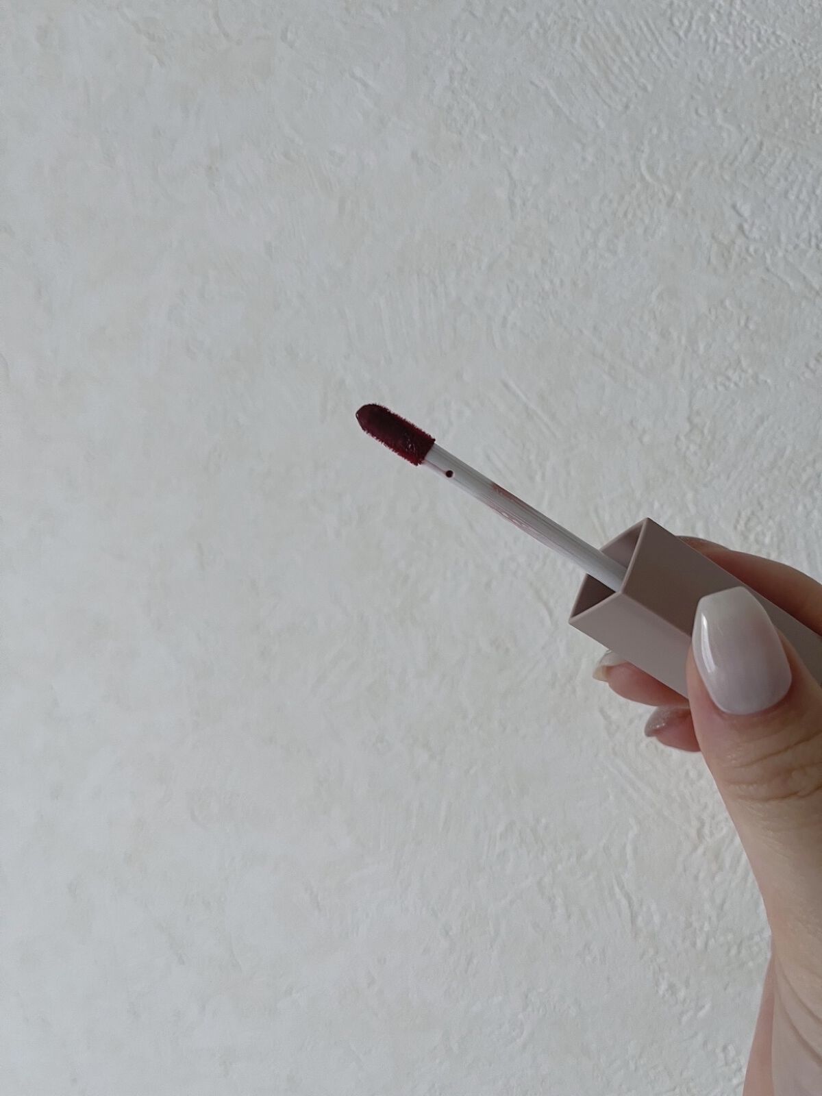 リップアーマー 04 反撃モーヴ/KiSS/口紅を使ったクチコミ（3枚目）