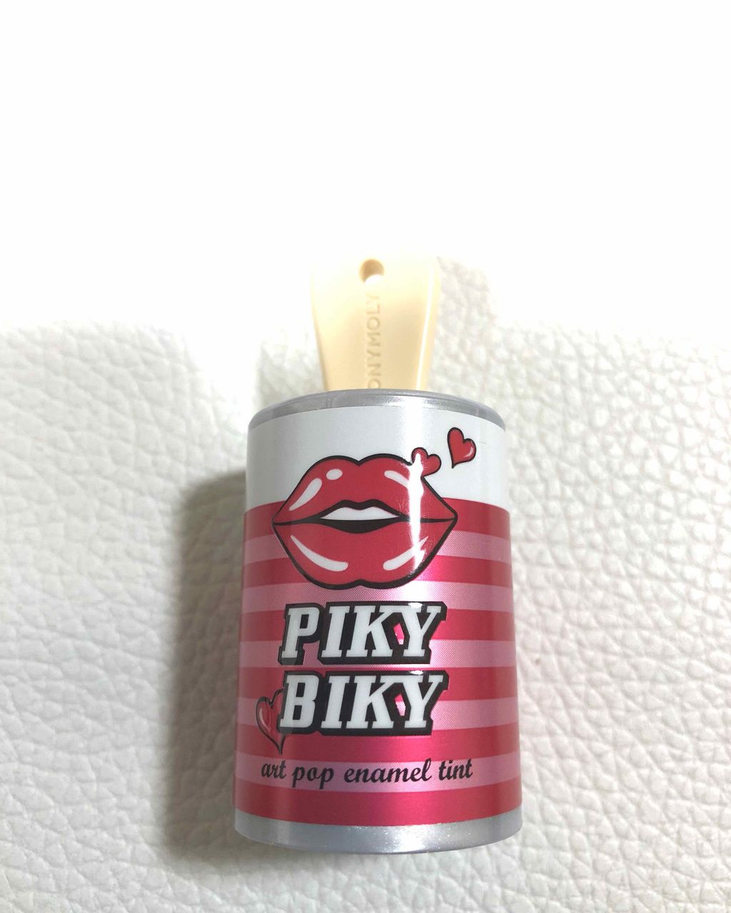 ピキビキ アートポップ エナメル ティント/TONYMOLY/リップティントを使ったクチコミ（1枚目）