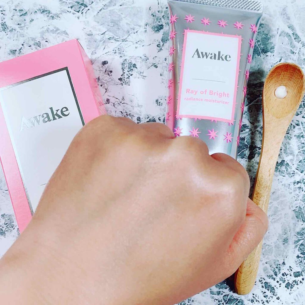 レイオブブライト ラディアンス モイスチュアライザー/Awake/化粧下地を使ったクチコミ（3枚目）