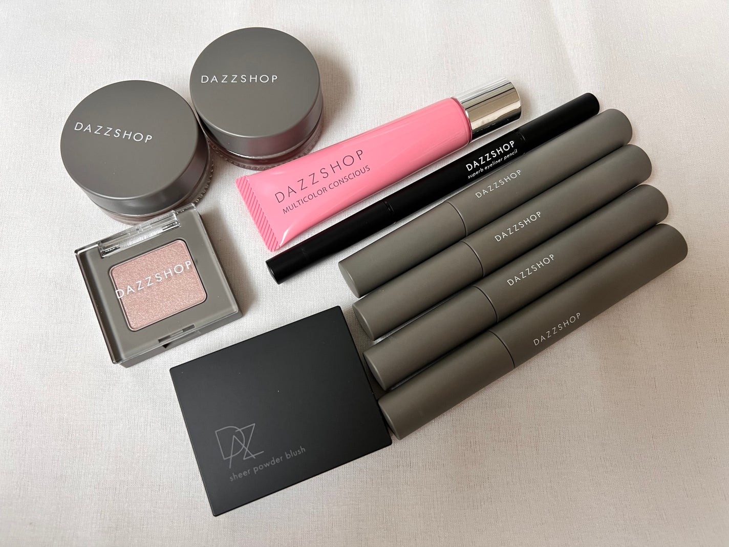 スパークリング ジェム/DAZZSHOP/ジェル・クリームアイシャドウを使ったクチコミ(2枚目)