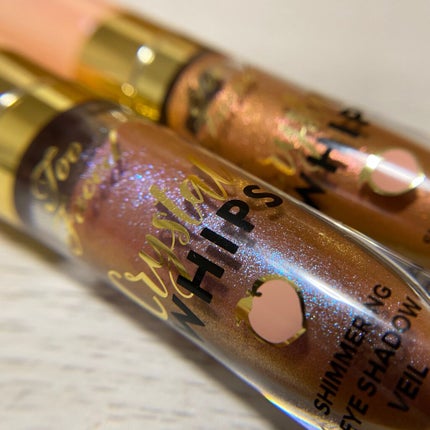 クリスタルホイップス ロングウェアリング シマ—リング アイシャドウ/Too Faced/リキッドアイシャドウを使ったクチコミ(7枚目)