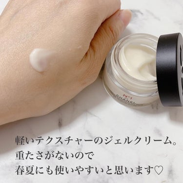 CHANEL アイクリーム N°1 ドゥ シャネルのクチコミ「ルリフトのアイクリームをリピするか迷っていたけど、やっぱり新しいもの好きで1度はNo1シリーズ.....」（3枚目）