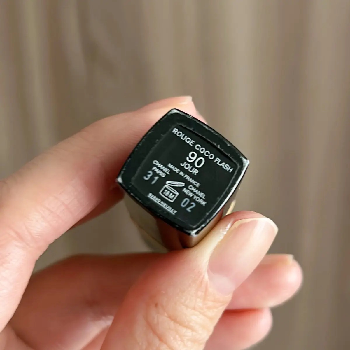 ルージュ ココ フラッシュ 90 ジュール/CHANEL/口紅を使ったクチコミ（2枚目）