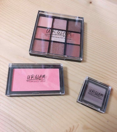 UR GLAM　BLOOMING EYE COLOR PALETTE/U R GLAM/パウダーアイシャドウを使ったクチコミ（1枚目）