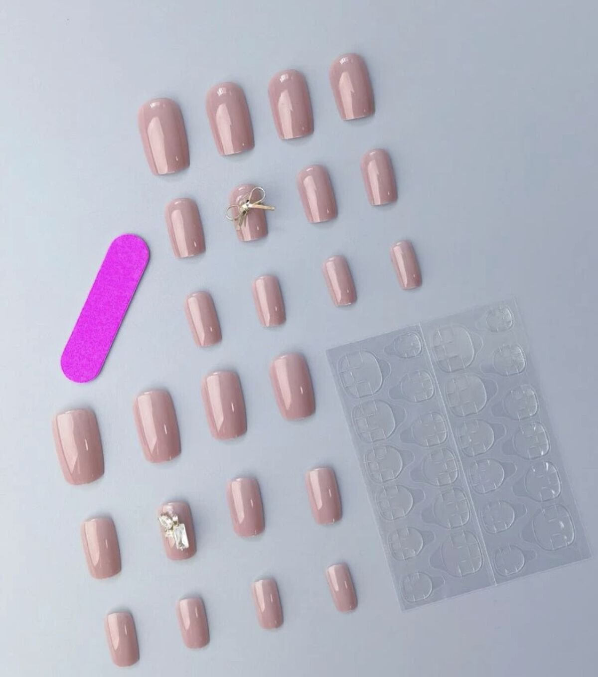 ネイル接着両面テープ/DAISO/ネイル用品を使ったクチコミ（2枚目）