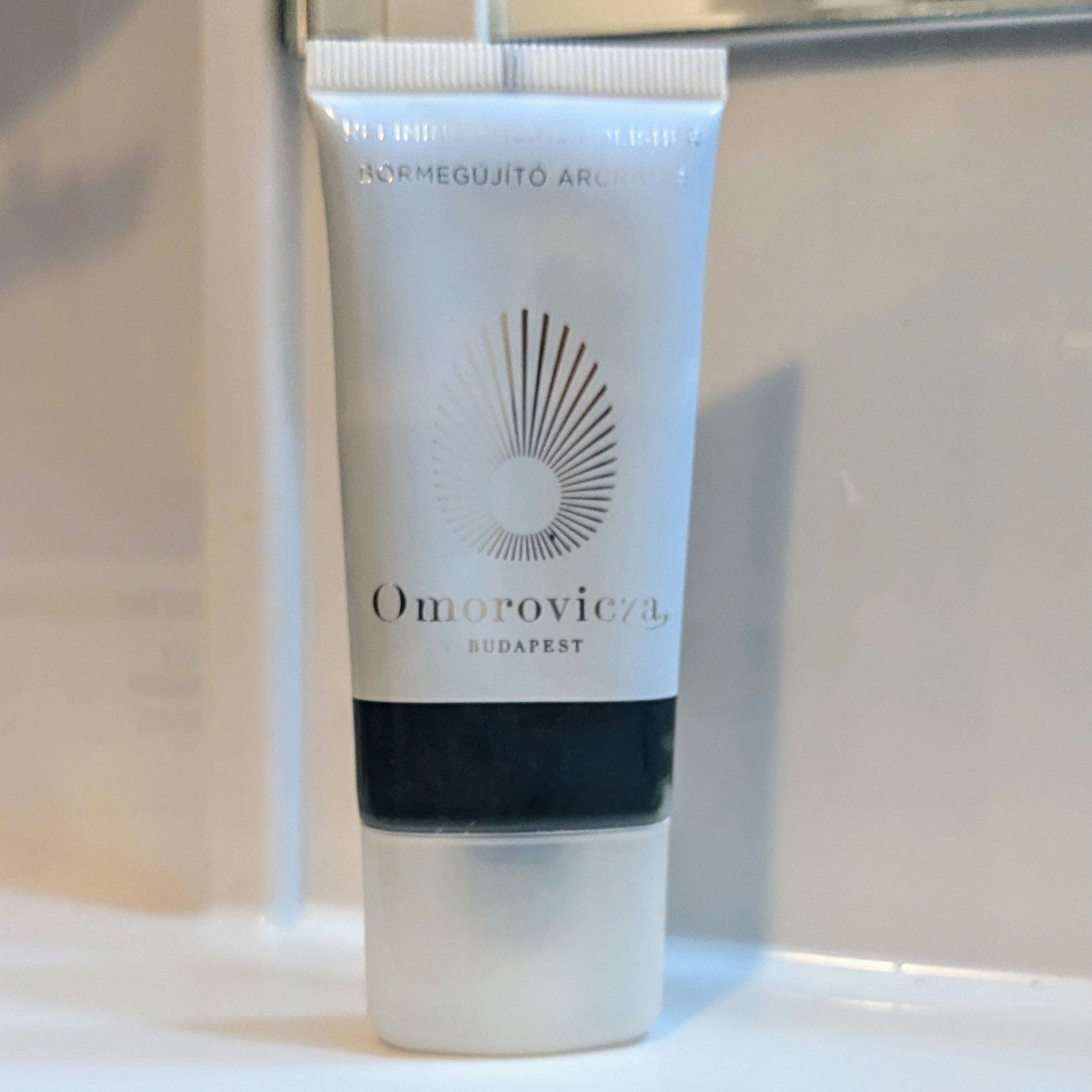 リファイニングフェイシャルポリッシャー/Omorovicza/洗い流すパック・マスクを使ったクチコミ（2枚目）