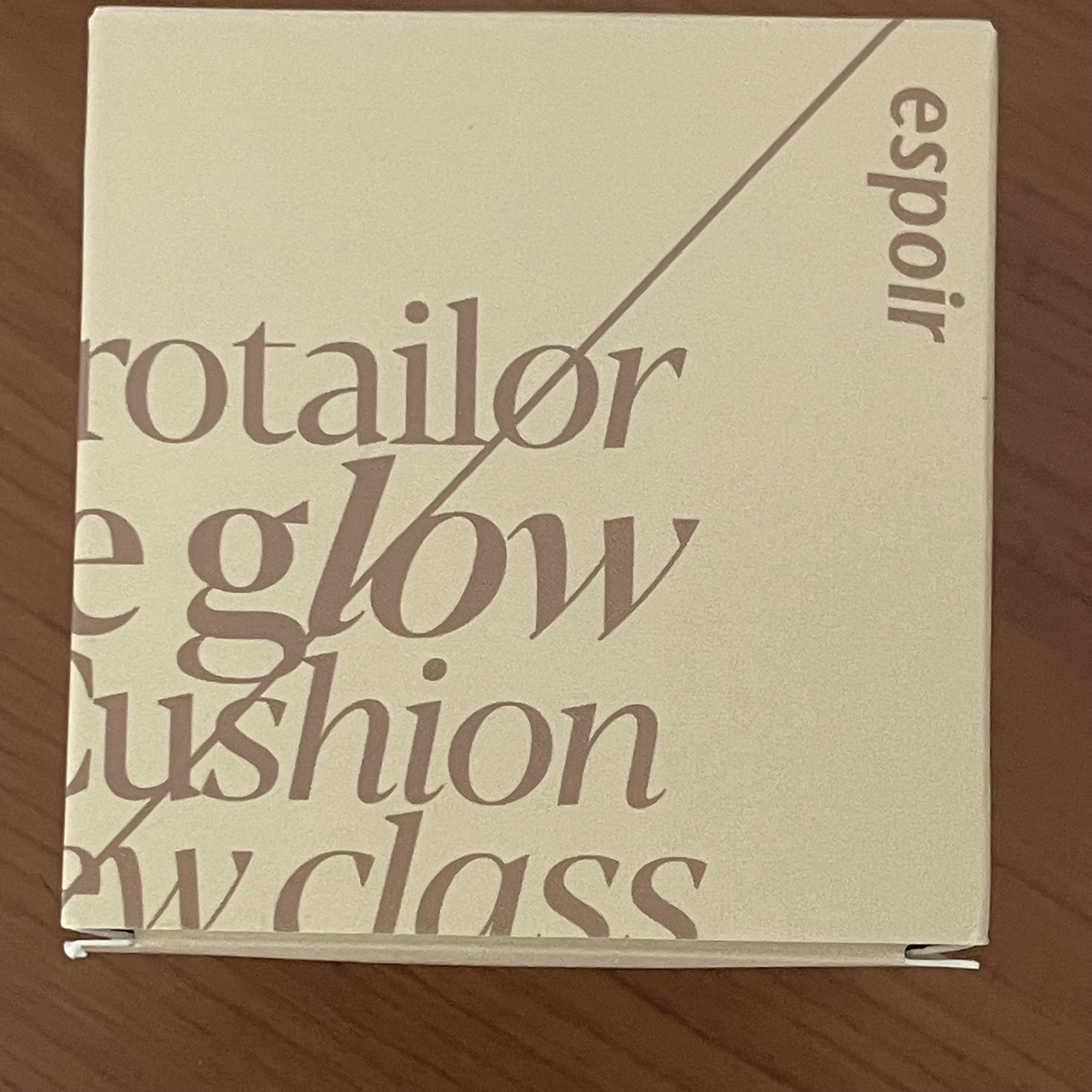 プロテーラービーグロウクッション ニュークラス/espoir/クッションファンデーションを使ったクチコミ（3枚目）