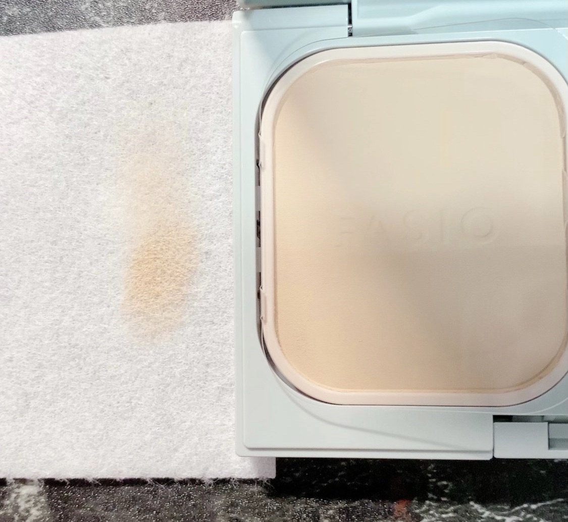 エアリーステイ パウダーファンデーション 405 ライトオークル/FASIO/パウダーファンデーションを使ったクチコミ（3枚目）