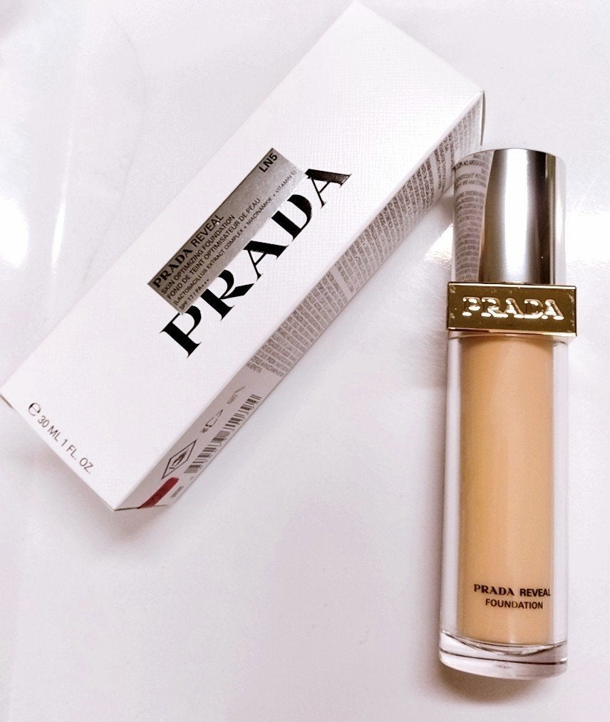 リヴィール スキン ファンデーション/PRADA BEAUTY/リキッドファンデーションを使ったクチコミ(1枚目)
