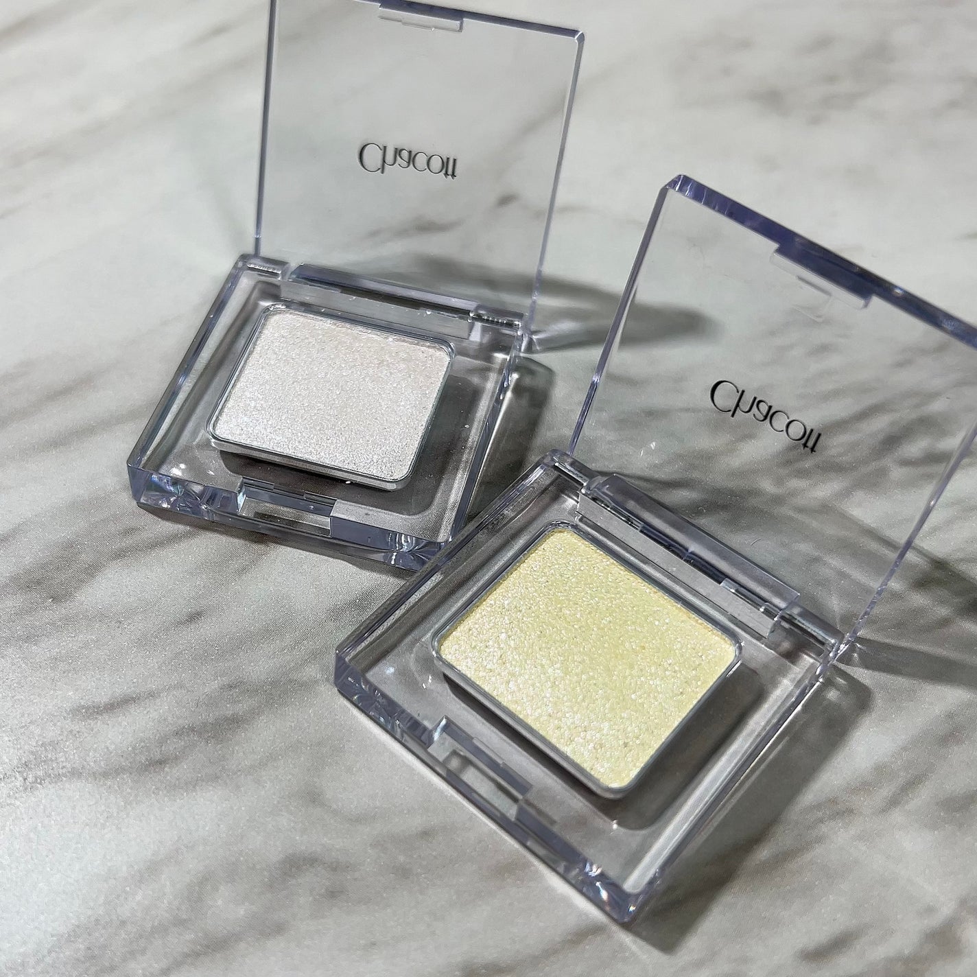 マルチカラーバリエーション トゥインクル/チャコット・コスメティクス/単色アイシャドウを使ったクチコミ(5枚目)