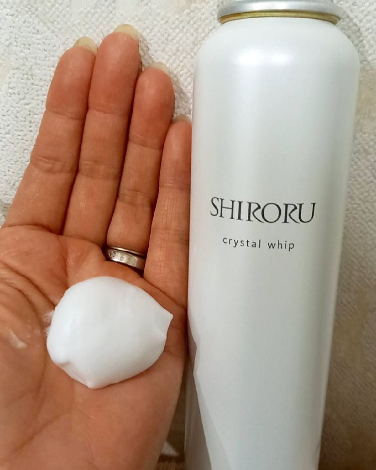 にゃつぼ on LIPS 「これ使ってみました!SHIRORUクリスタルホイップもっちもち..」(1枚目)