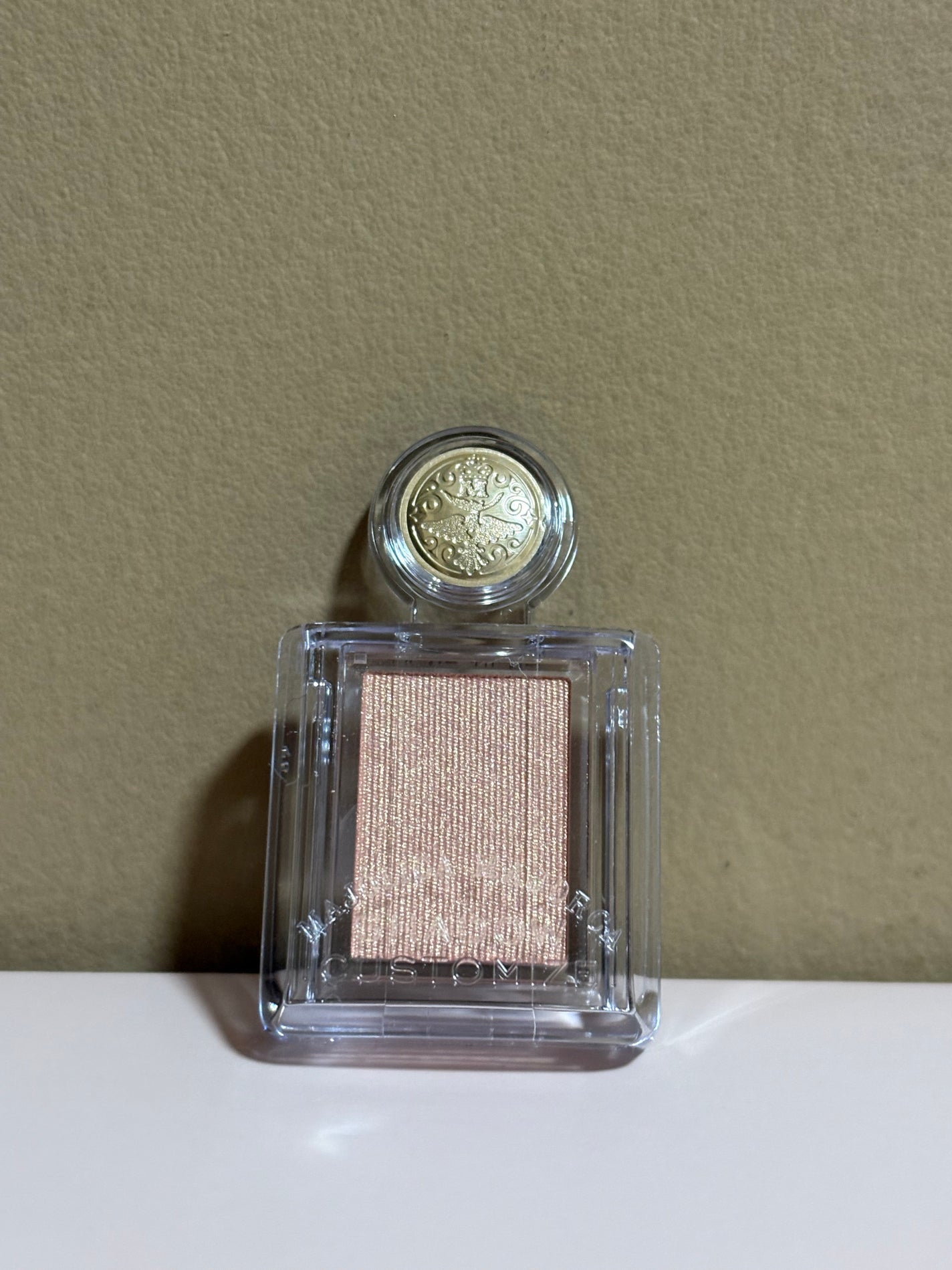 シャドーカスタマイズ/MAJOLICA MAJORCA/単色アイシャドウを使ったクチコミ(1枚目)