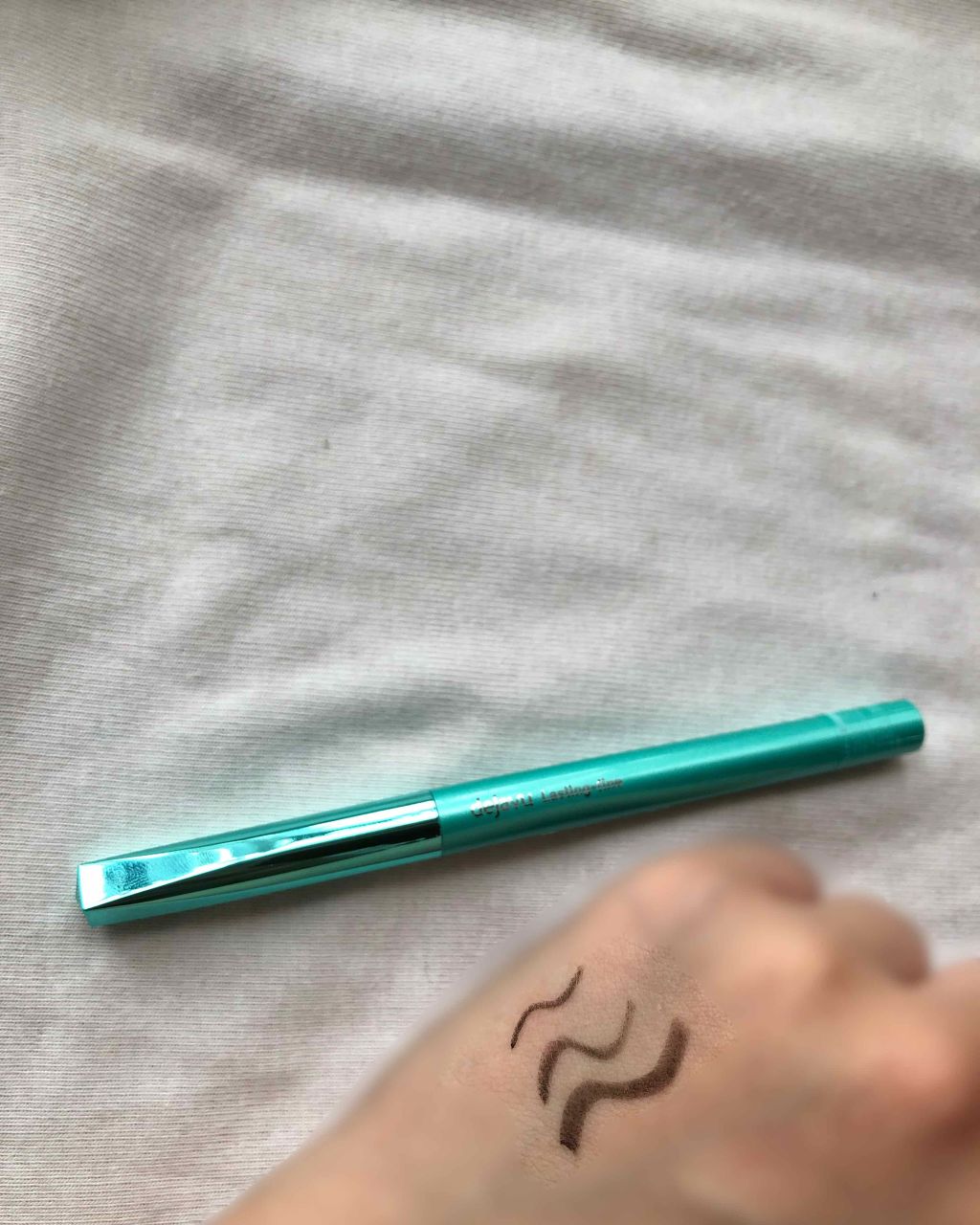 「密着アイライナー」クリームペンシル/デジャヴュ/ペンシルアイライナーを使ったクチコミ(3枚目)