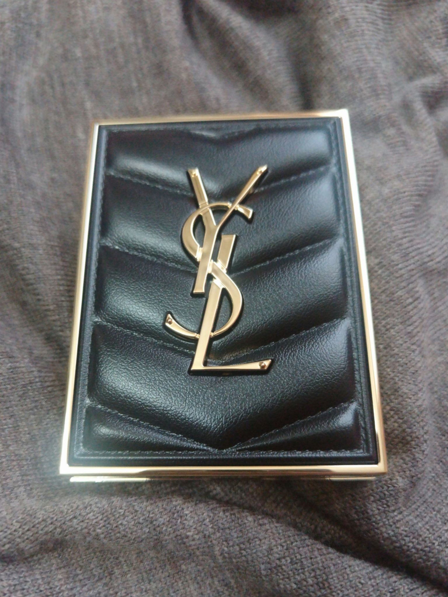 クチュール ミニ クラッチ #600 スポンティーニ リリー/YVES SAINT LAURENT BEAUTE/アイシャドウパレットを使ったクチコミ（2枚目）